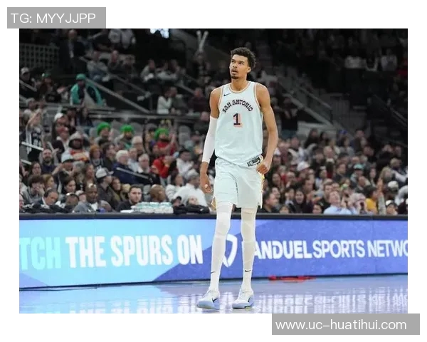 名记称文班亚马如外星人NBA近20年未见如此独特球员